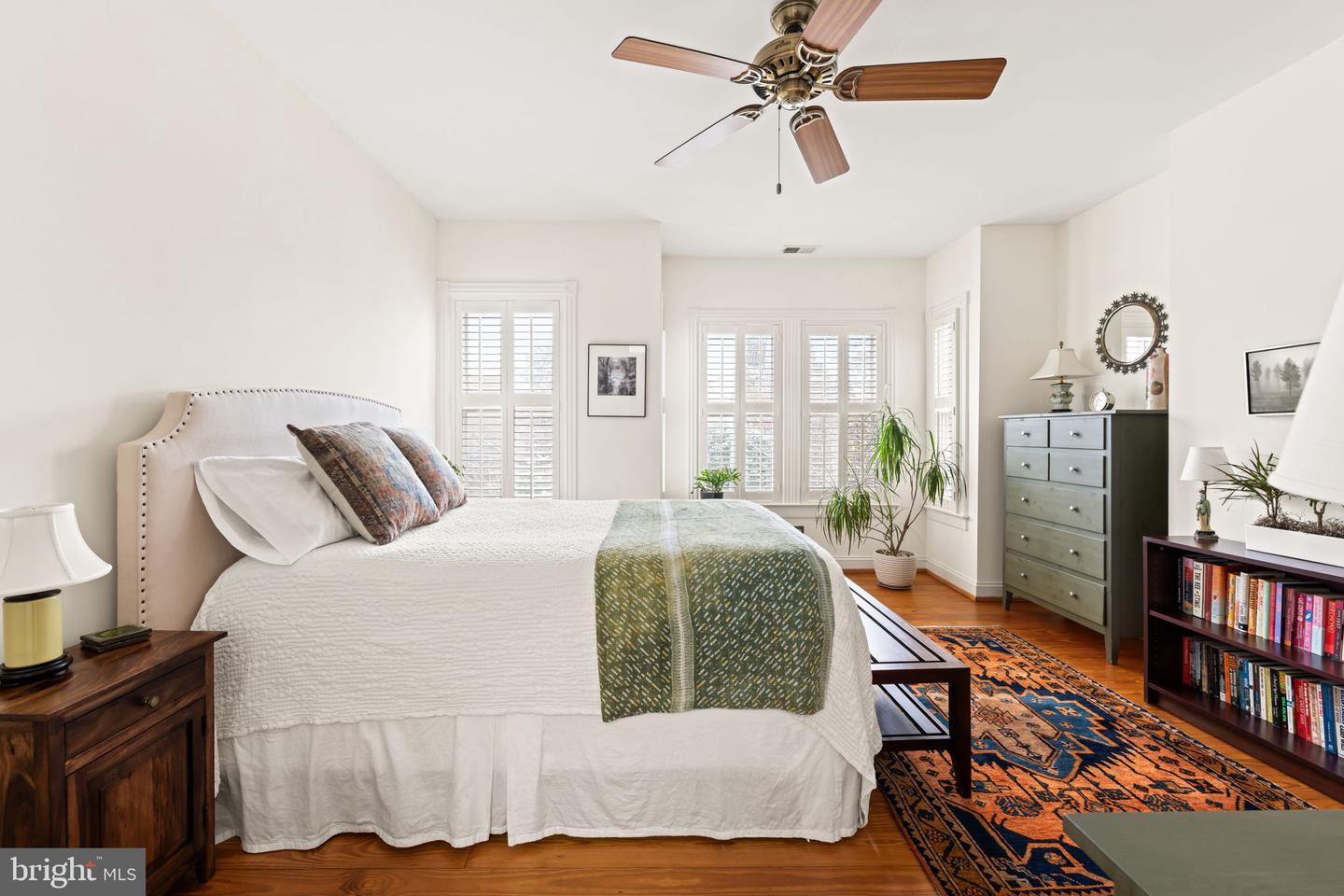 509 1/2 S FAIRFAX ST, ALEXANDRIA, Virginia 22314, 3 Bedrooms Bedrooms, ,2 BathroomsBathrooms,Residential,For sale,509 1/2 S FAIRFAX ST,VAAX2051992 MLS # VAAX2051992