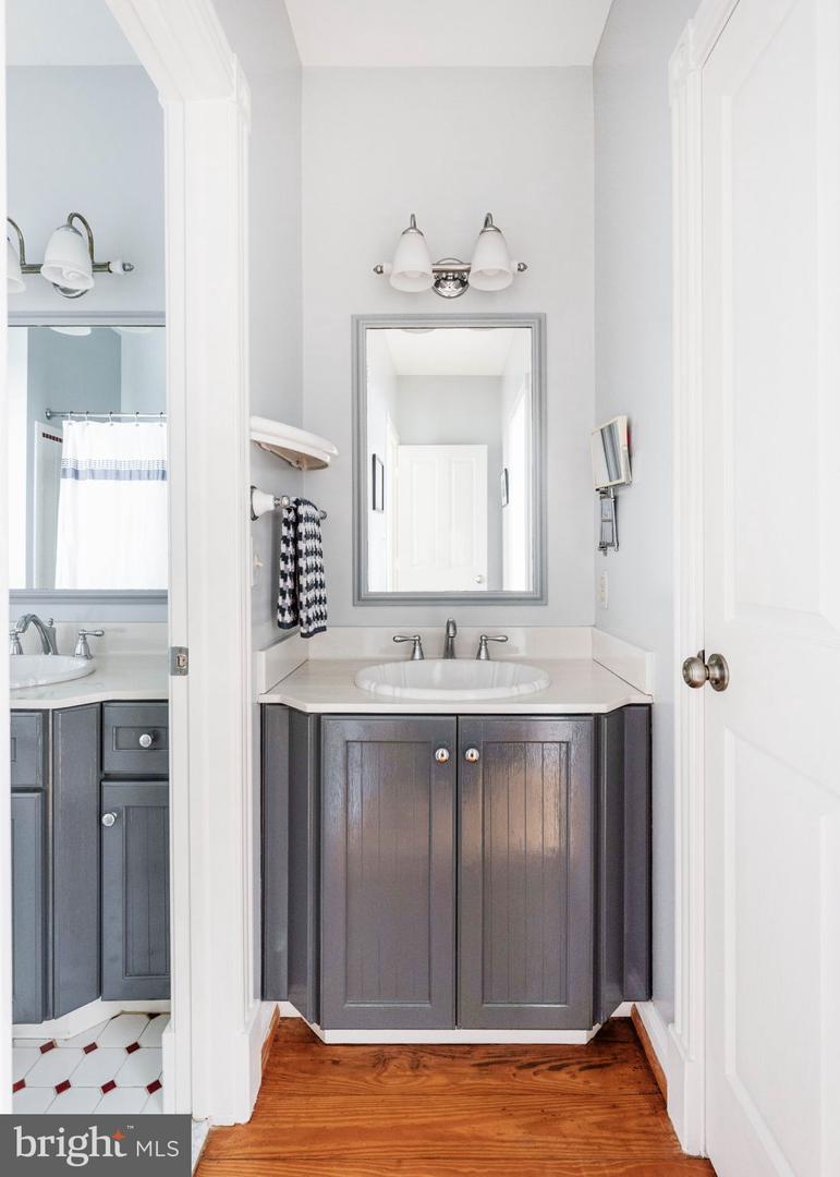 509 1/2 S FAIRFAX ST, ALEXANDRIA, Virginia 22314, 3 Bedrooms Bedrooms, ,2 BathroomsBathrooms,Residential,For sale,509 1/2 S FAIRFAX ST,VAAX2051992 MLS # VAAX2051992