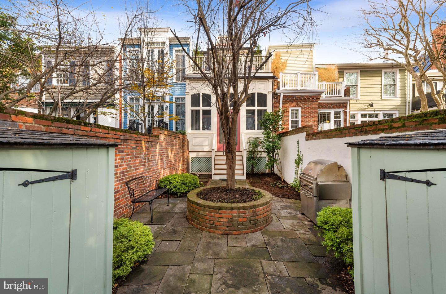 509 1/2 S FAIRFAX ST, ALEXANDRIA, Virginia 22314, 3 Bedrooms Bedrooms, ,2 BathroomsBathrooms,Residential,For sale,509 1/2 S FAIRFAX ST,VAAX2051992 MLS # VAAX2051992