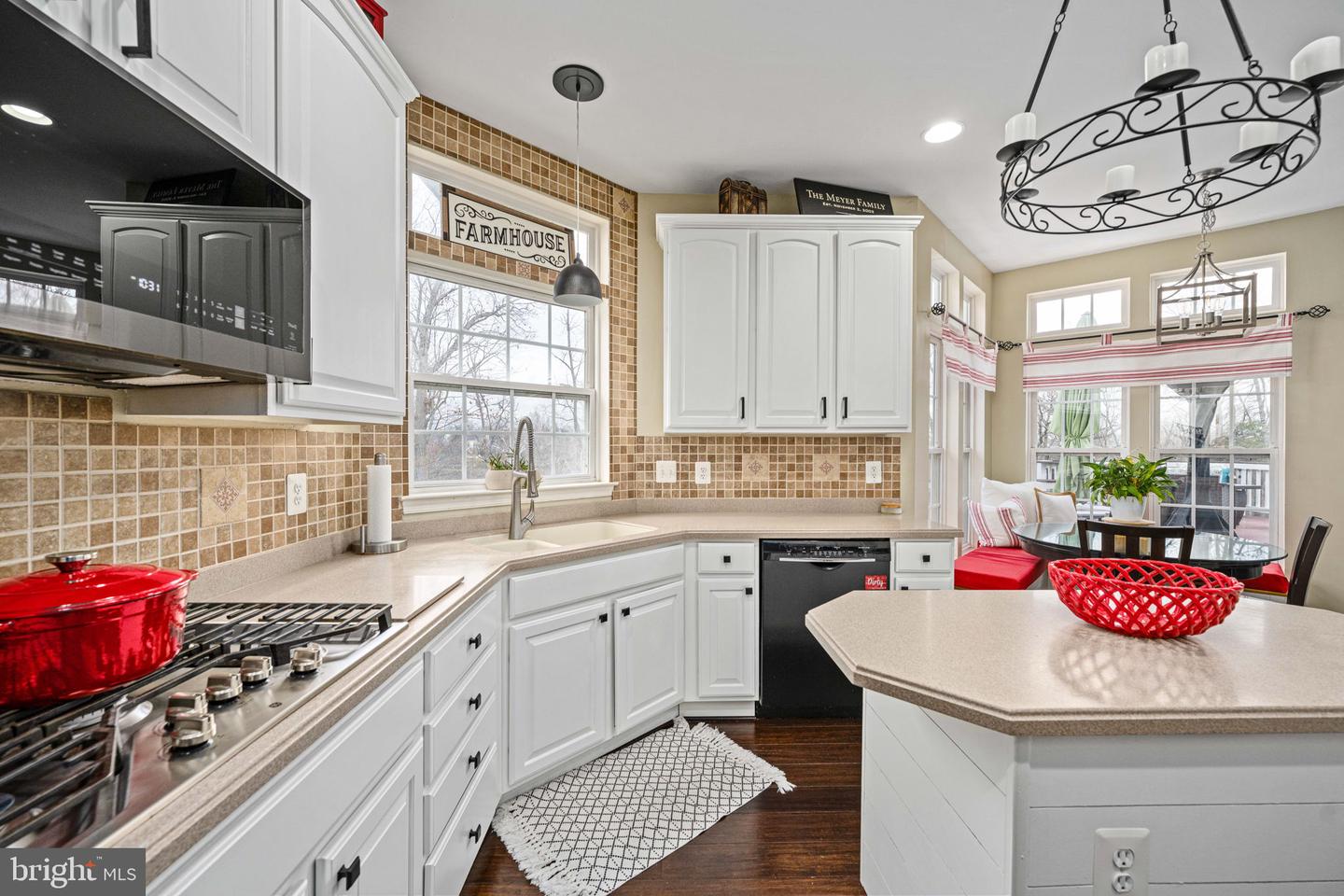 5505 ALTENBURY LOOP, GAINESVILLE, Virginia 20155, 4 Bedrooms Bedrooms, ,3 BathroomsBathrooms,Residential,For sale,5505 ALTENBURY LOOP,VAPW2108432 MLS # VAPW2108432