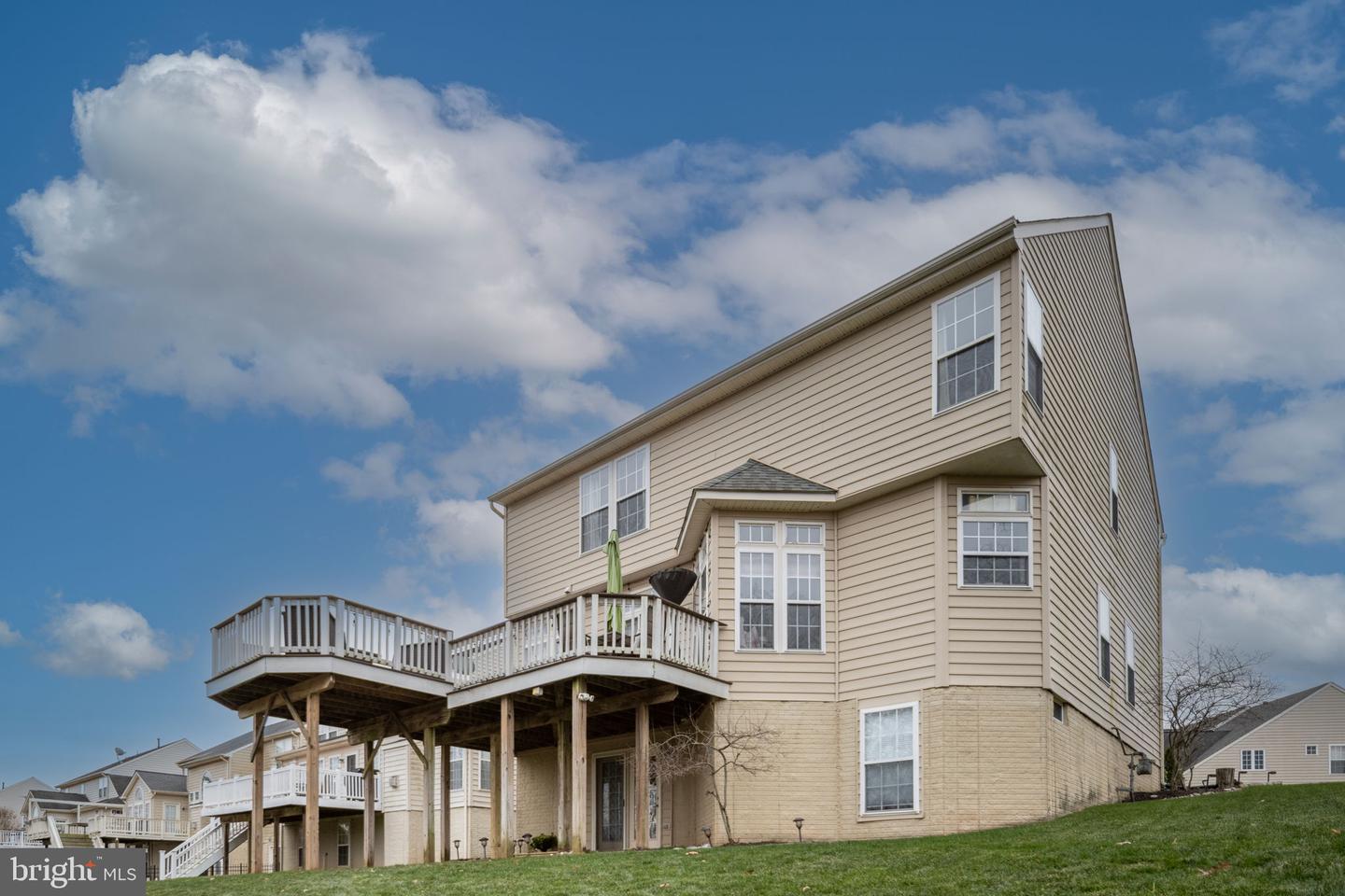 5505 ALTENBURY LOOP, GAINESVILLE, Virginia 20155, 4 Bedrooms Bedrooms, ,3 BathroomsBathrooms,Residential,For sale,5505 ALTENBURY LOOP,VAPW2108432 MLS # VAPW2108432