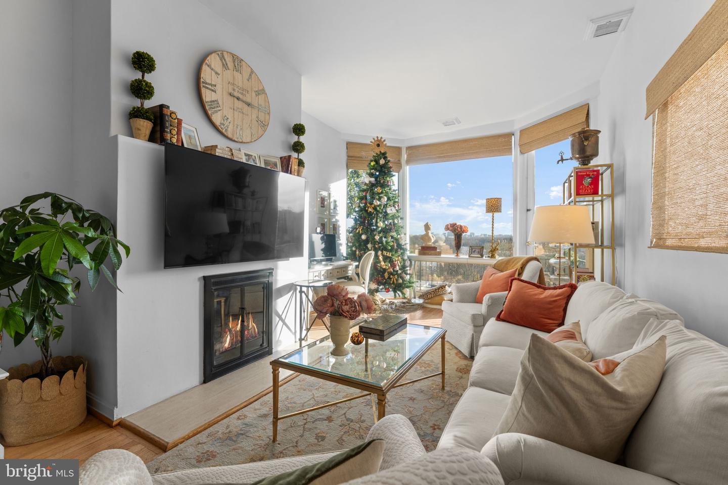 3412 PROSPECT ST NW, WASHINGTON, District Of Columbia 20007, 4 Bedrooms Bedrooms, ,3 BathroomsBathrooms,Residential,For sale,3412 PROSPECT ST NW,DCDC2234184 MLS # DCDC2234184