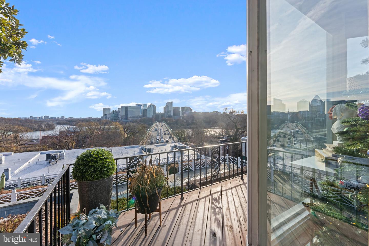 3412 PROSPECT ST NW, WASHINGTON, District Of Columbia 20007, 4 Bedrooms Bedrooms, ,3 BathroomsBathrooms,Residential,For sale,3412 PROSPECT ST NW,DCDC2234184 MLS # DCDC2234184