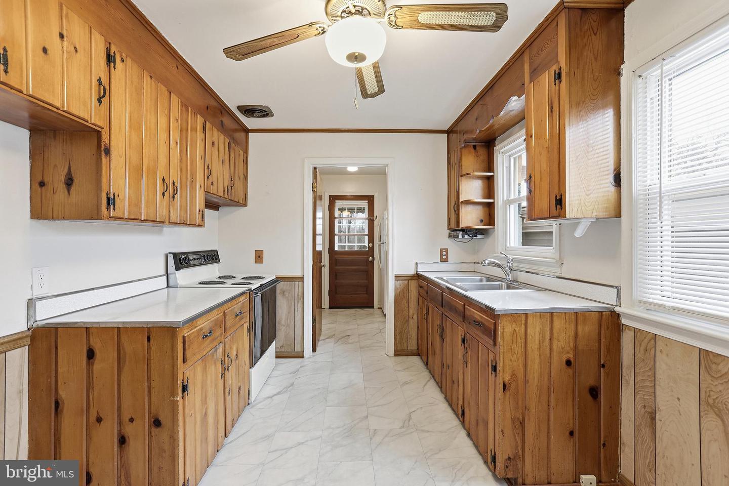 204 MUSSELMAN RD, FREDERICKSBURG, Virginia 22405, 3 Bedrooms Bedrooms, ,1 BathroomBathrooms,Residential,For sale,204 MUSSELMAN RD,VAST2044648 MLS # VAST2044648