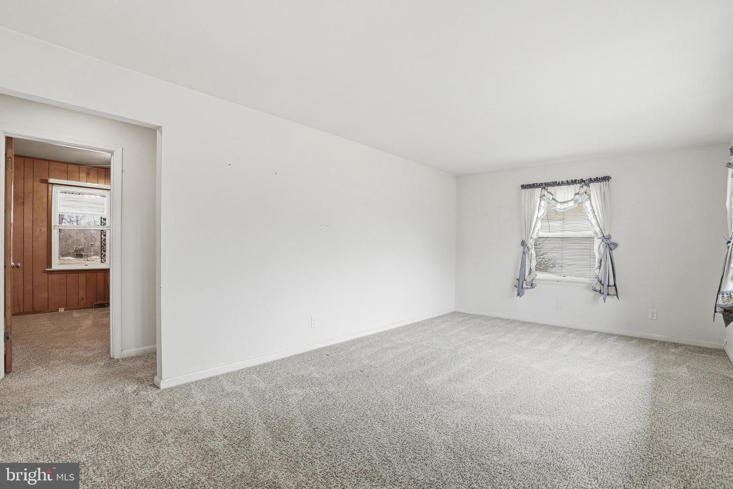 204 MUSSELMAN RD, FREDERICKSBURG, Virginia 22405, 3 Bedrooms Bedrooms, ,1 BathroomBathrooms,Residential,For sale,204 MUSSELMAN RD,VAST2044648 MLS # VAST2044648