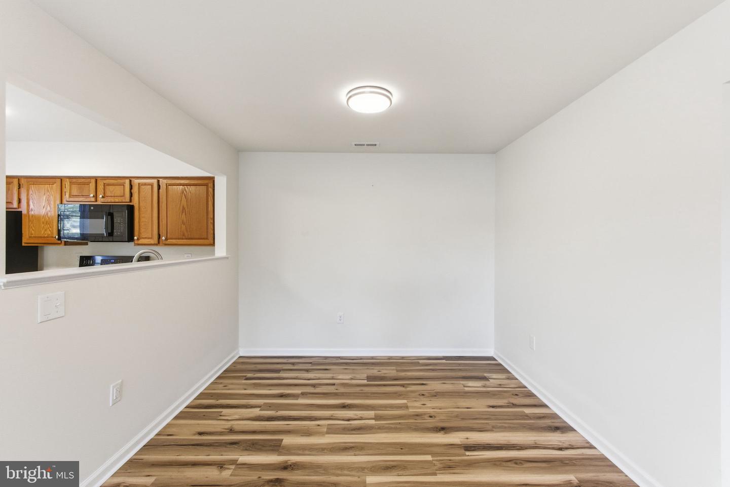 9266 CHAPMAN OAK DR, MANASSAS, Virginia 20110, 2 Bedrooms Bedrooms, ,2 BathroomsBathrooms,Residential,For sale,9266 CHAPMAN OAK DR,VAMN2009838 MLS # VAMN2009838