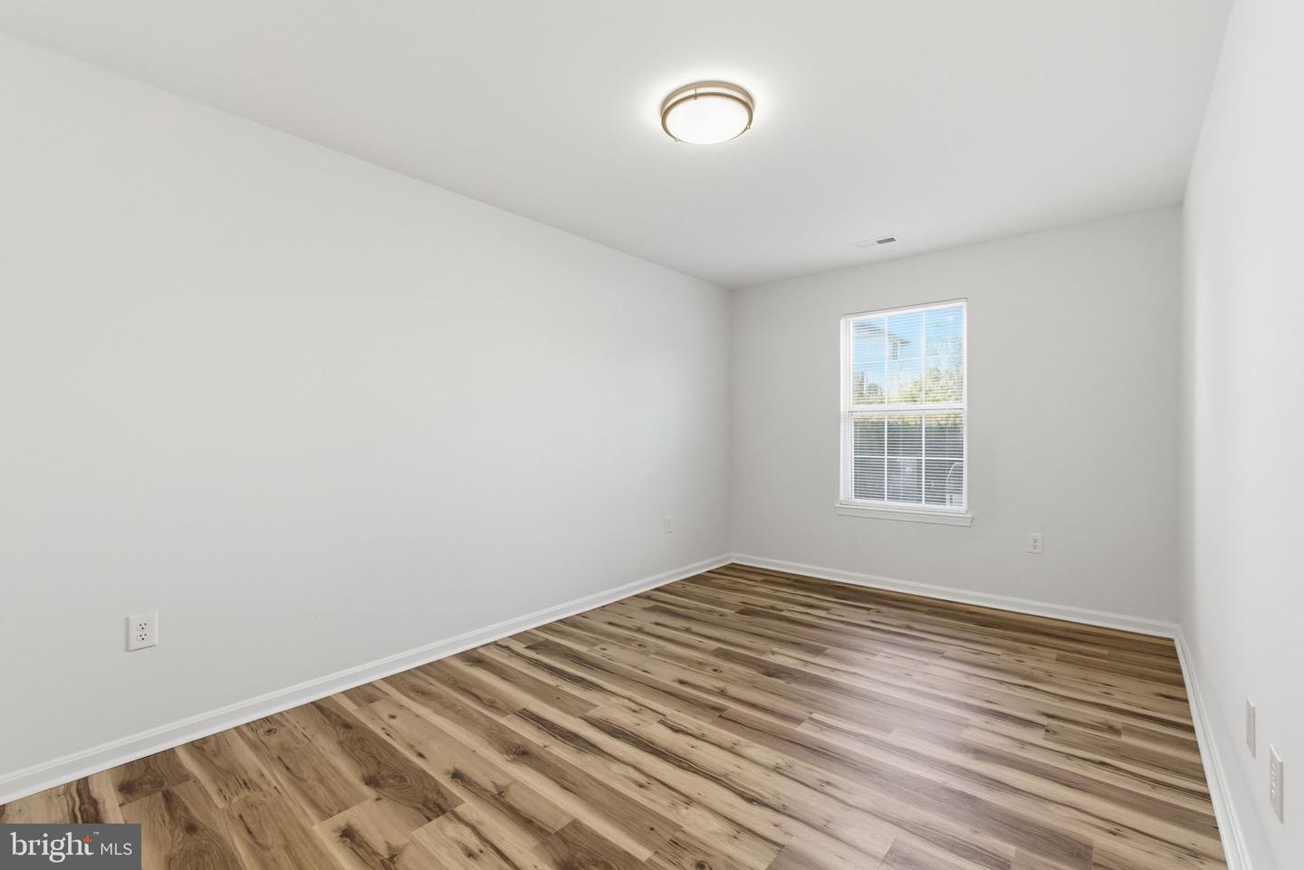 9266 CHAPMAN OAK DR, MANASSAS, Virginia 20110, 2 Bedrooms Bedrooms, ,2 BathroomsBathrooms,Residential,For sale,9266 CHAPMAN OAK DR,VAMN2009838 MLS # VAMN2009838