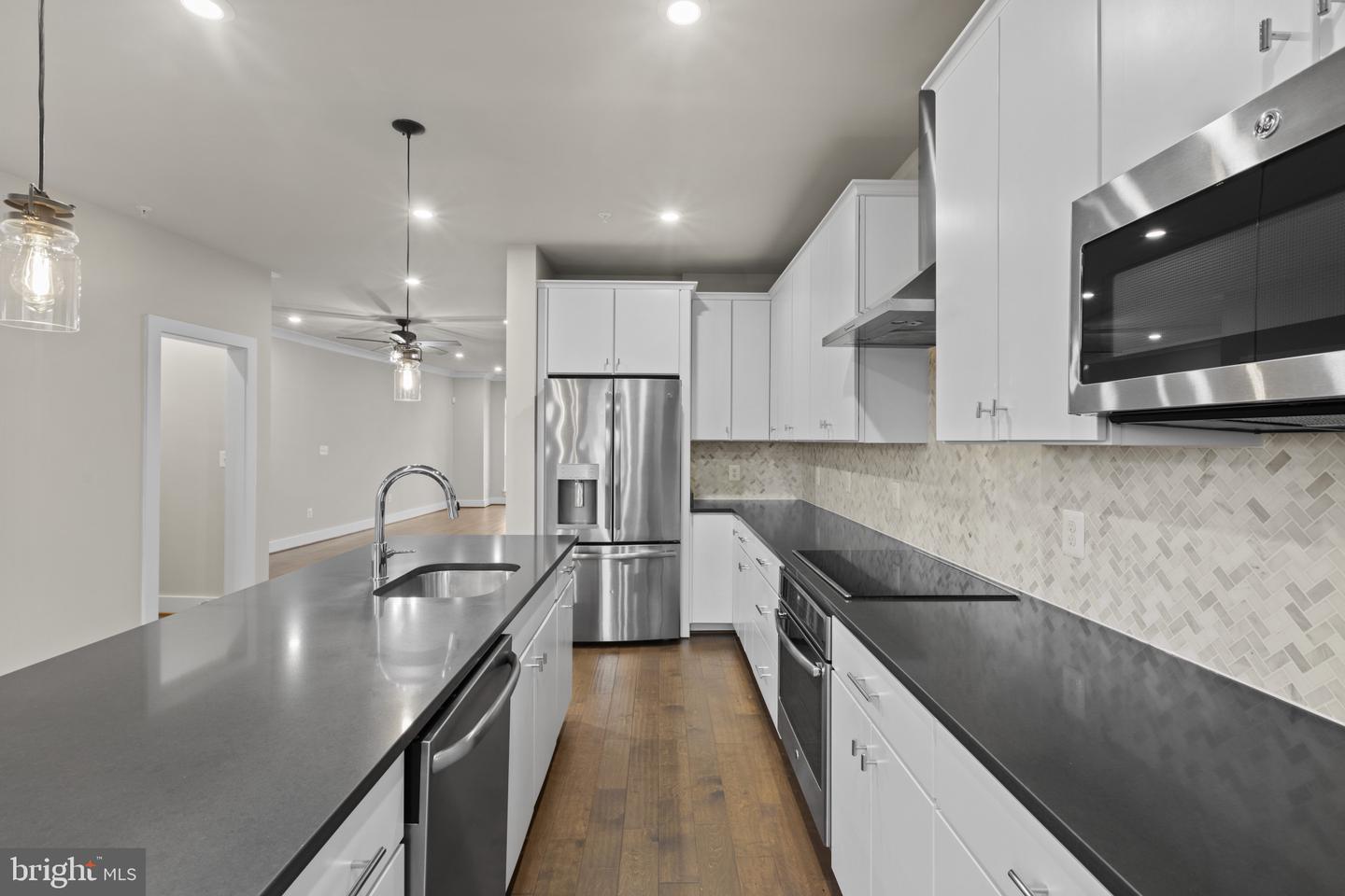 7225 GEORGIA AVE NW #16-C, WASHINGTON, District Of Columbia 20012, 3 Bedrooms Bedrooms, ,2 BathroomsBathrooms,Residential,For sale,7225 GEORGIA AVE NW #16-C,DCDC2239124 MLS # DCDC2239124