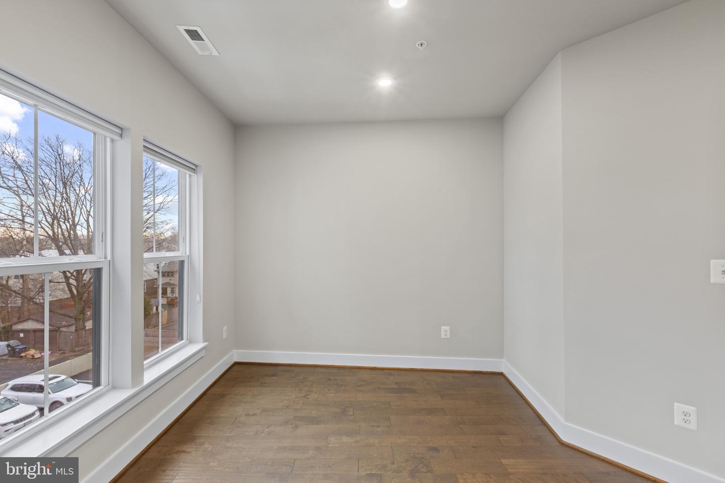 7225 GEORGIA AVE NW #16-C, WASHINGTON, District Of Columbia 20012, 3 Bedrooms Bedrooms, ,2 BathroomsBathrooms,Residential,For sale,7225 GEORGIA AVE NW #16-C,DCDC2239124 MLS # DCDC2239124