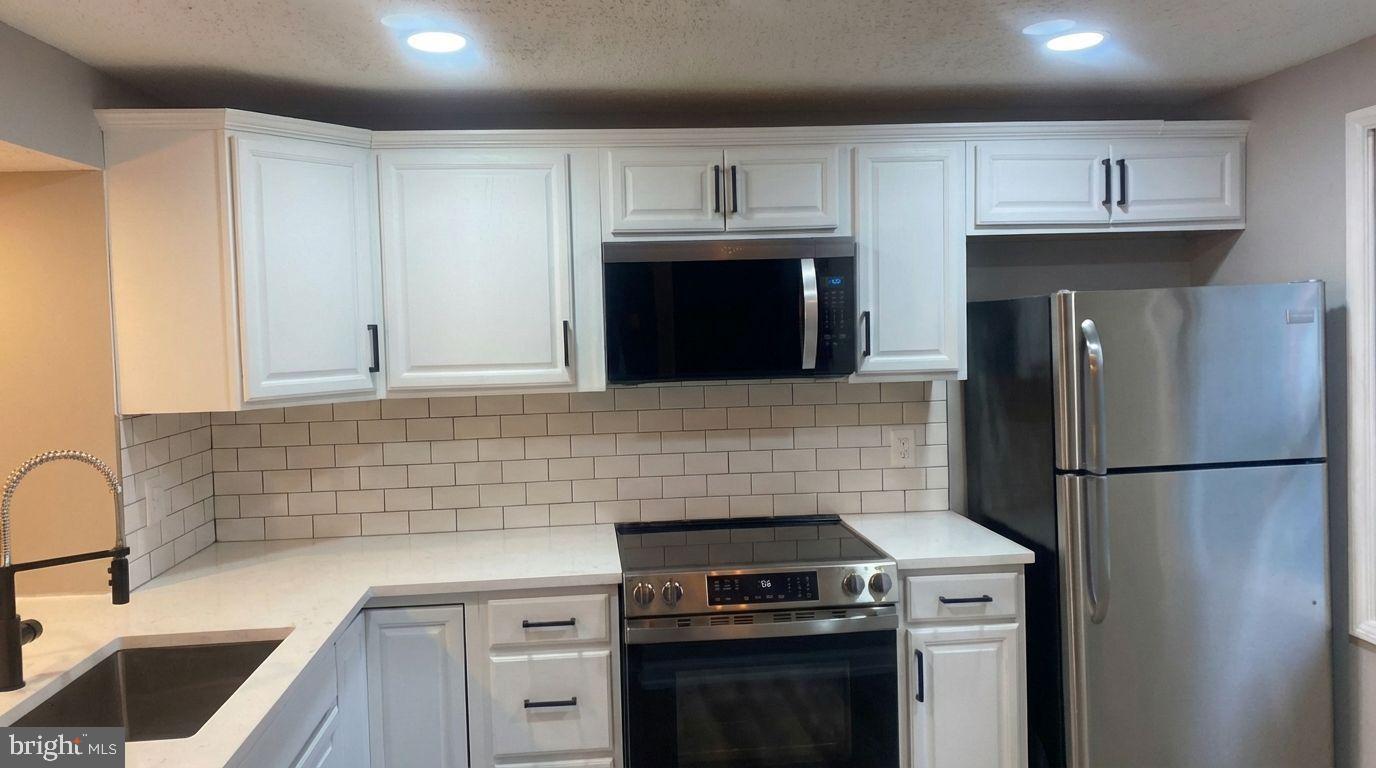 309 BRETHOUR CT, STERLING, Virginia 20164, 2 Bedrooms Bedrooms, ,2 BathroomsBathrooms,Residential,For sale,309 BRETHOUR CT,VALO2113152 MLS # VALO2113152