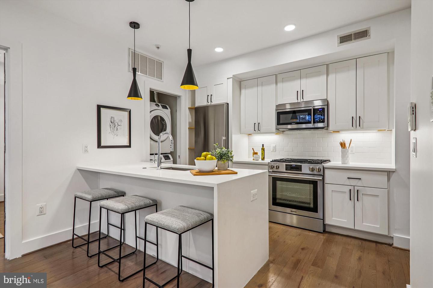 1508 F ST NE #3, WASHINGTON, District Of Columbia 20002, 1 Bedroom Bedrooms, ,1 BathroomBathrooms,Residential,For sale,1508 F ST NE #3,DCDC2239450 MLS # DCDC2239450