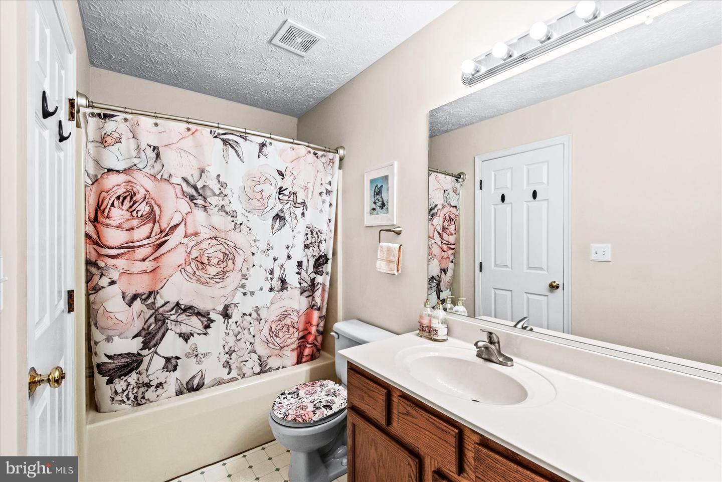 12006 FALCON RIDGE DR, FREDERICKSBURG, Virginia 22407, 4 Bedrooms Bedrooms, ,3 BathroomsBathrooms,Residential,For sale,12006 FALCON RIDGE DR,VASP2038420 MLS # VASP2038420