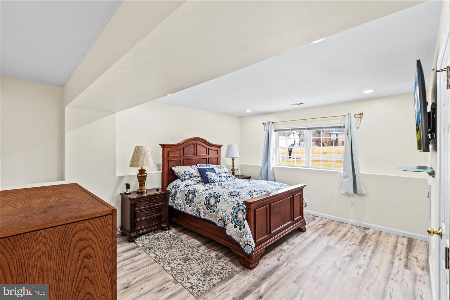 12006 FALCON RIDGE DR, FREDERICKSBURG, Virginia 22407, 4 Bedrooms Bedrooms, ,3 BathroomsBathrooms,Residential,For sale,12006 FALCON RIDGE DR,VASP2038420 MLS # VASP2038420