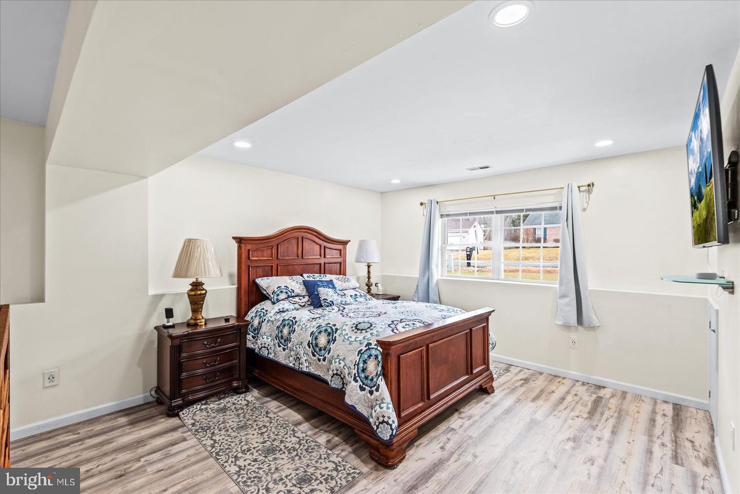 12006 FALCON RIDGE DR, FREDERICKSBURG, Virginia 22407, 4 Bedrooms Bedrooms, ,3 BathroomsBathrooms,Residential,For sale,12006 FALCON RIDGE DR,VASP2038420 MLS # VASP2038420