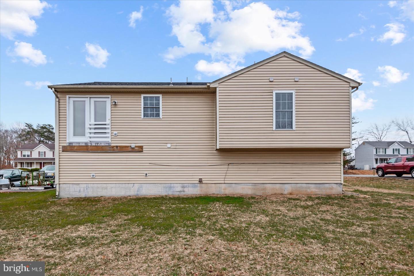 12006 FALCON RIDGE DR, FREDERICKSBURG, Virginia 22407, 4 Bedrooms Bedrooms, ,3 BathroomsBathrooms,Residential,For sale,12006 FALCON RIDGE DR,VASP2038420 MLS # VASP2038420