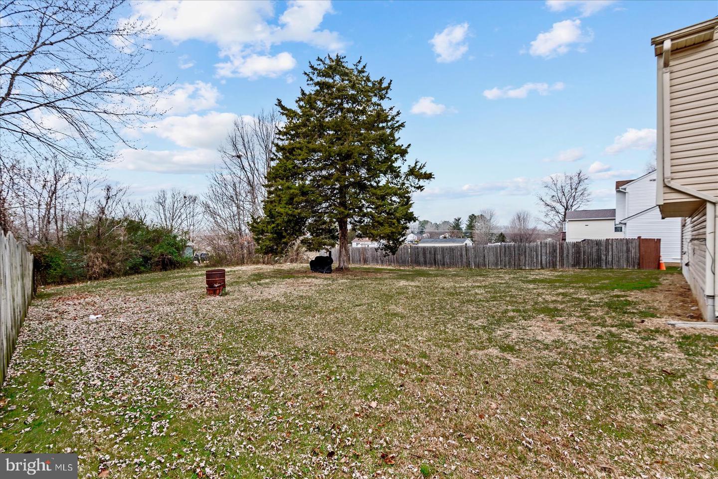 12006 FALCON RIDGE DR, FREDERICKSBURG, Virginia 22407, 4 Bedrooms Bedrooms, ,3 BathroomsBathrooms,Residential,For sale,12006 FALCON RIDGE DR,VASP2038420 MLS # VASP2038420