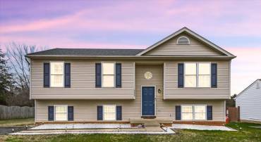 12006 FALCON RIDGE DR, FREDERICKSBURG, Virginia 22407, 4 Bedrooms Bedrooms, ,3 BathroomsBathrooms,Residential,For sale,12006 FALCON RIDGE DR,VASP2038420 MLS # VASP2038420