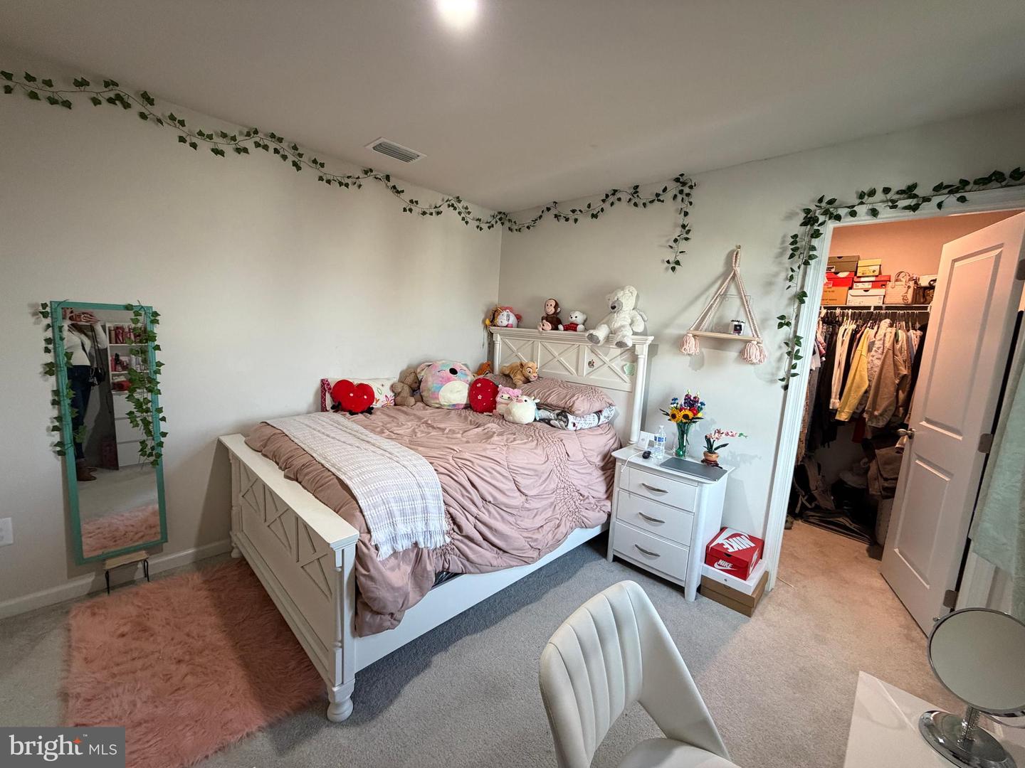 418 CIRCLE DR, WINCHESTER, Virginia 22601, 4 Bedrooms Bedrooms, ,2 BathroomsBathrooms,Residential,For sale,418 CIRCLE DR,VAWI2009680 MLS # VAWI2009680 418 CIRCLE DR, WINCHESTER, Virginia 22601, 4 Bedrooms Bedrooms, ,2 BathroomsBathrooms,Residential,For sale,418 CIRCLE DR,VAWI2009680 MLS # VAWI2009680