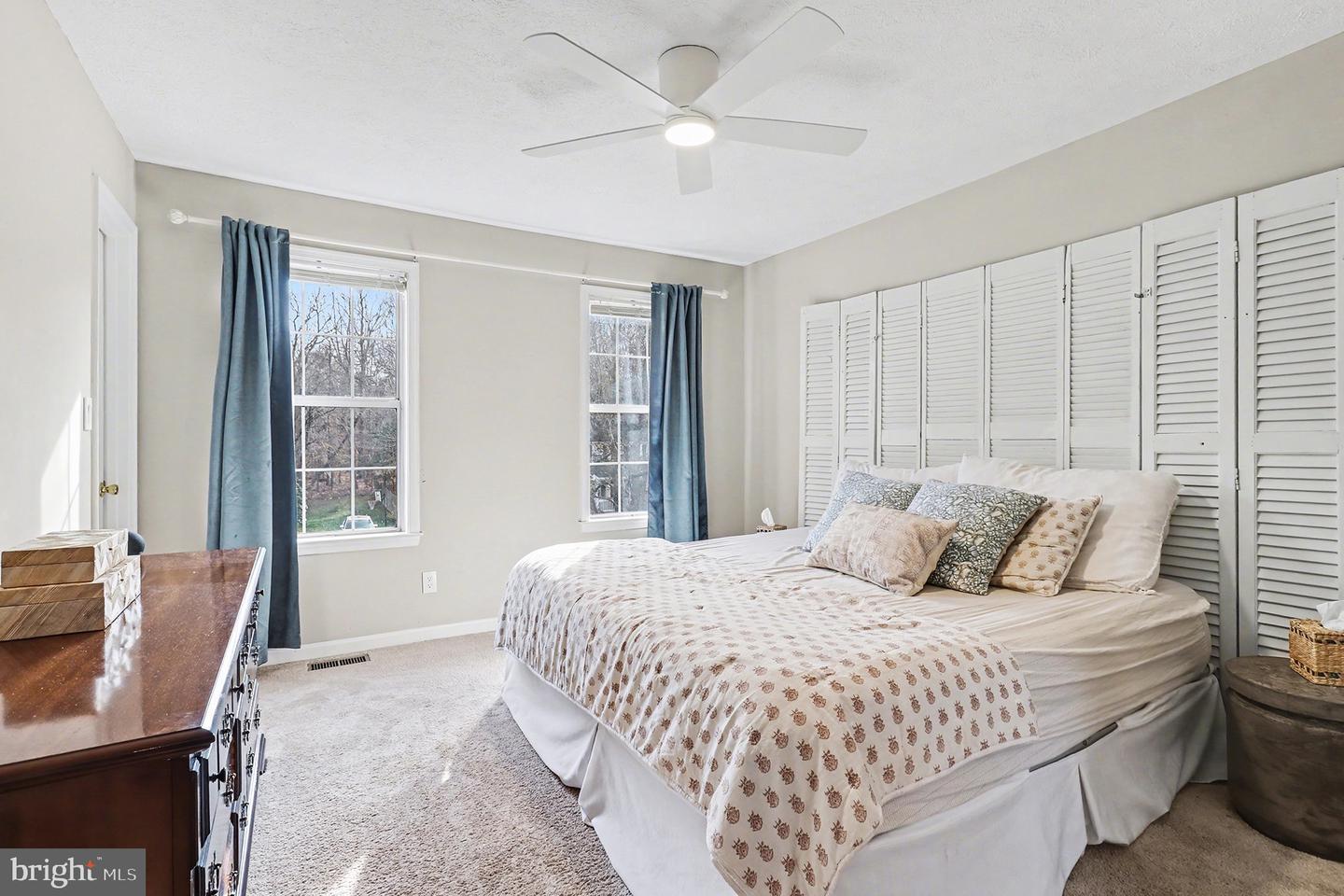 49 BROWN CIR, FREDERICKSBURG, Virginia 22405, 3 Bedrooms Bedrooms, 6 Rooms Rooms,2 BathroomsBathrooms,Residential,For sale,49 BROWN CIR,VAST2045068 MLS # VAST2045068