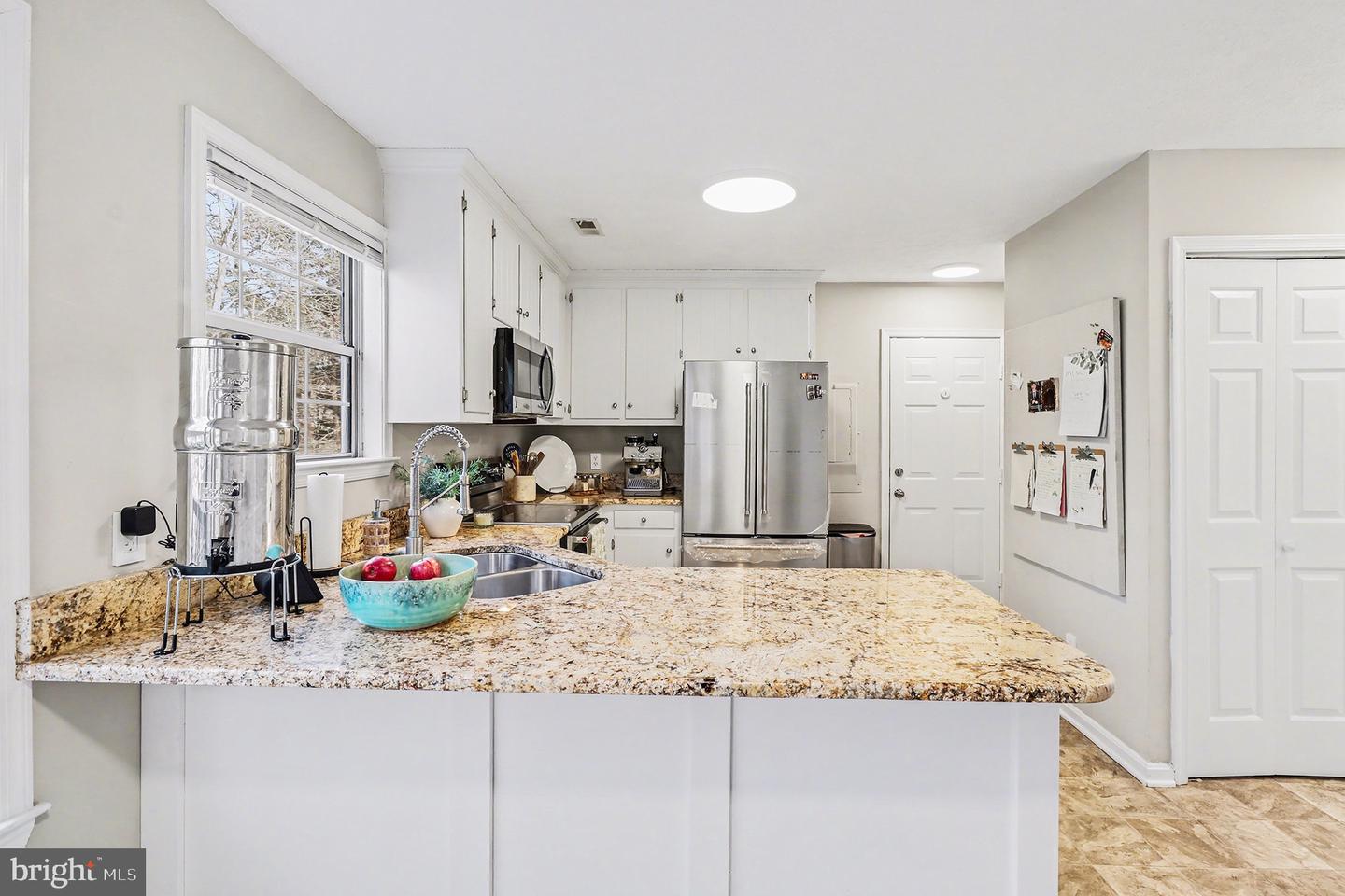 49 BROWN CIR, FREDERICKSBURG, Virginia 22405, 3 Bedrooms Bedrooms, 6 Rooms Rooms,2 BathroomsBathrooms,Residential,For sale,49 BROWN CIR,VAST2045068 MLS # VAST2045068