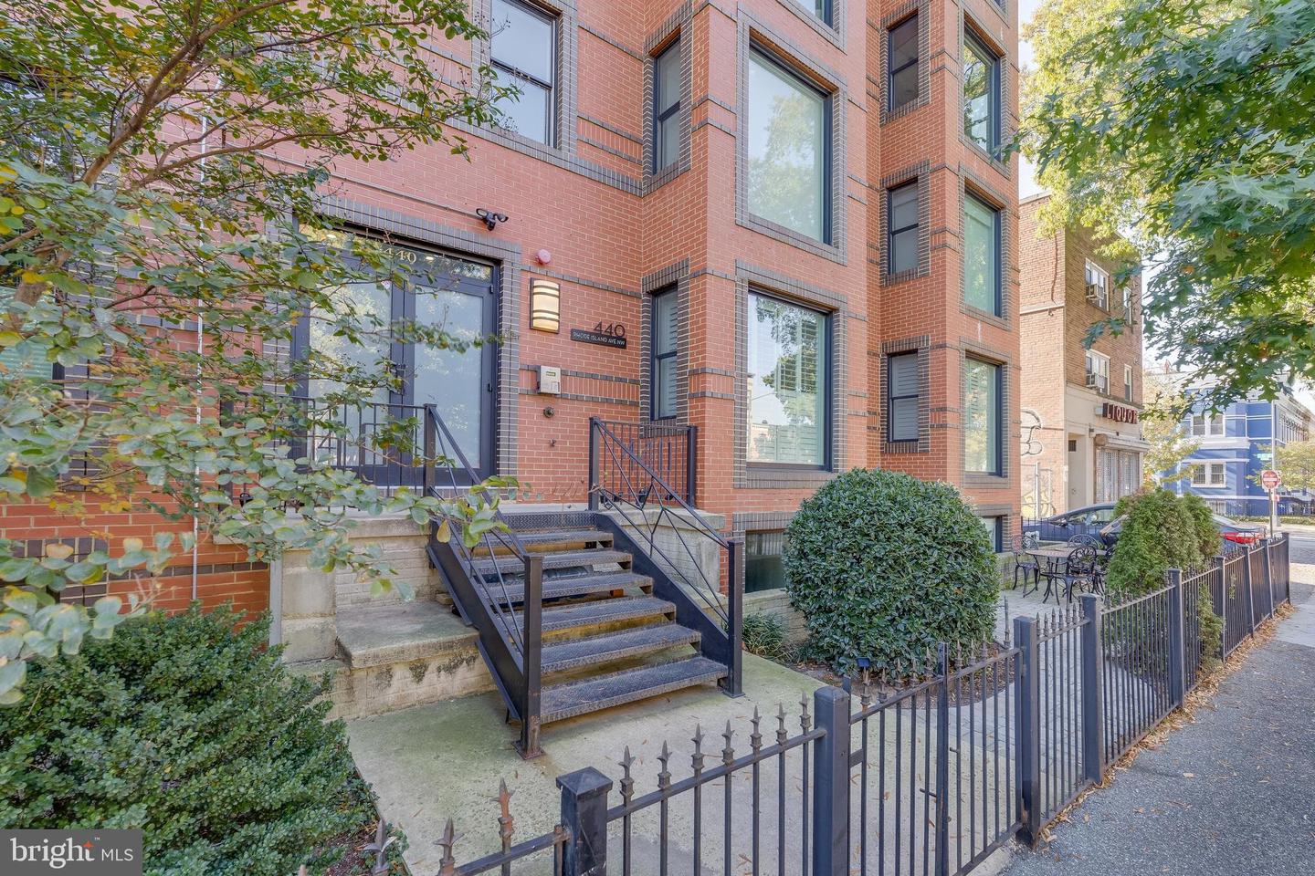 440 RHODE ISLAND AVE NW #403, WASHINGTON, District Of Columbia 20001, 2 Bedrooms Bedrooms, ,2 BathroomsBathrooms,Residential,For sale,440 RHODE ISLAND AVE NW #403,DCDC2240144 MLS # DCDC2240144