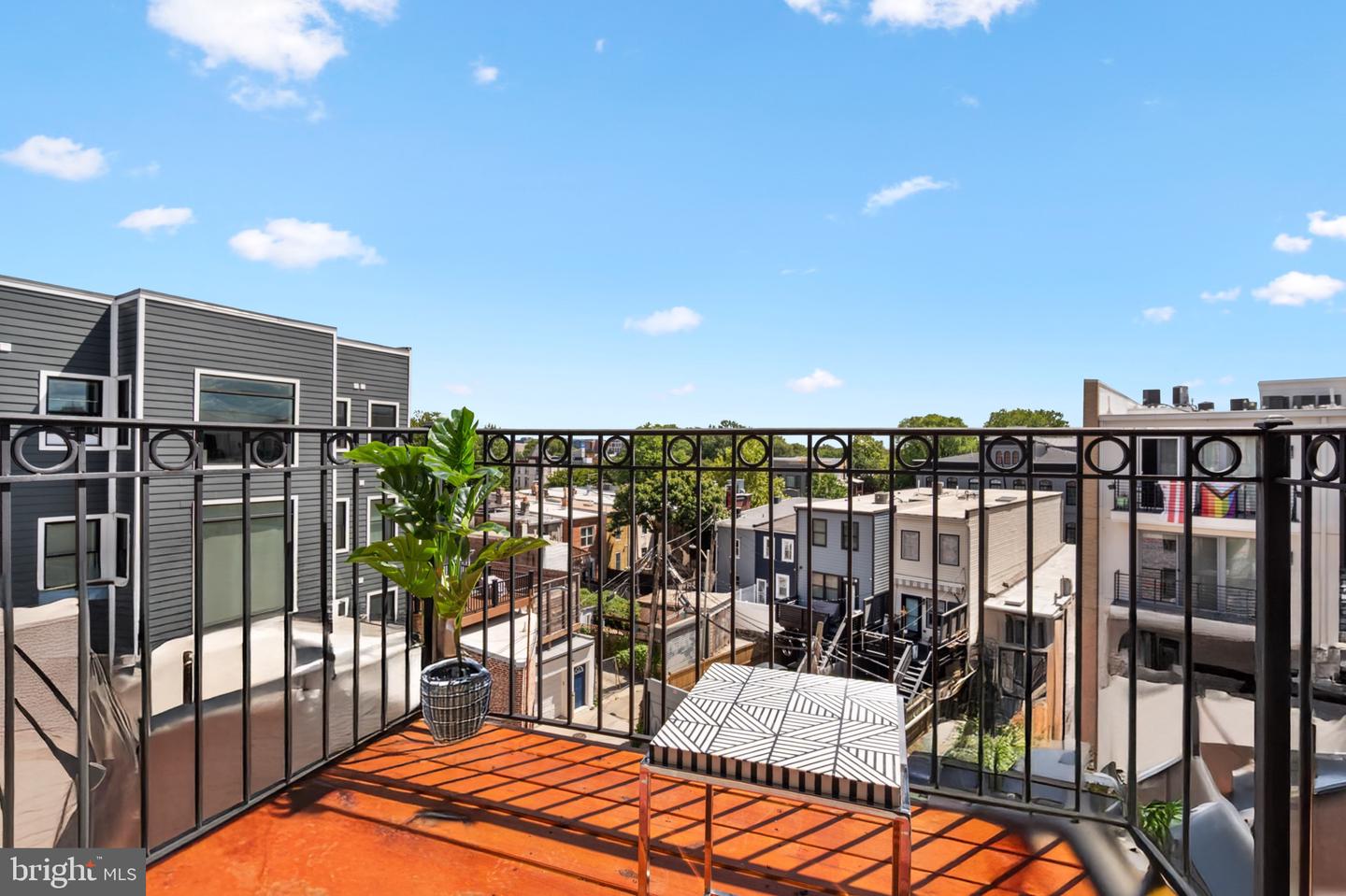 440 RHODE ISLAND AVE NW #403, WASHINGTON, District Of Columbia 20001, 2 Bedrooms Bedrooms, ,2 BathroomsBathrooms,Residential,For sale,440 RHODE ISLAND AVE NW #403,DCDC2240144 MLS # DCDC2240144