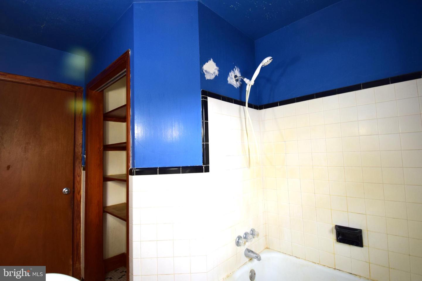 108 MARTIN ST, BOWLING GREEN, Virginia 22427, 3 Bedrooms Bedrooms, 5 Rooms Rooms,2 BathroomsBathrooms,Residential,For sale,108 MARTIN ST,VACV2009370 MLS # VACV2009370