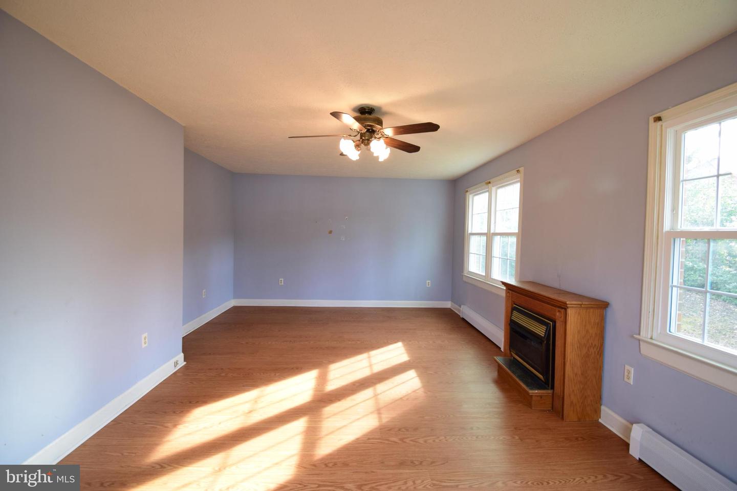 108 MARTIN ST, BOWLING GREEN, Virginia 22427, 3 Bedrooms Bedrooms, 5 Rooms Rooms,2 BathroomsBathrooms,Residential,For sale,108 MARTIN ST,VACV2009370 MLS # VACV2009370