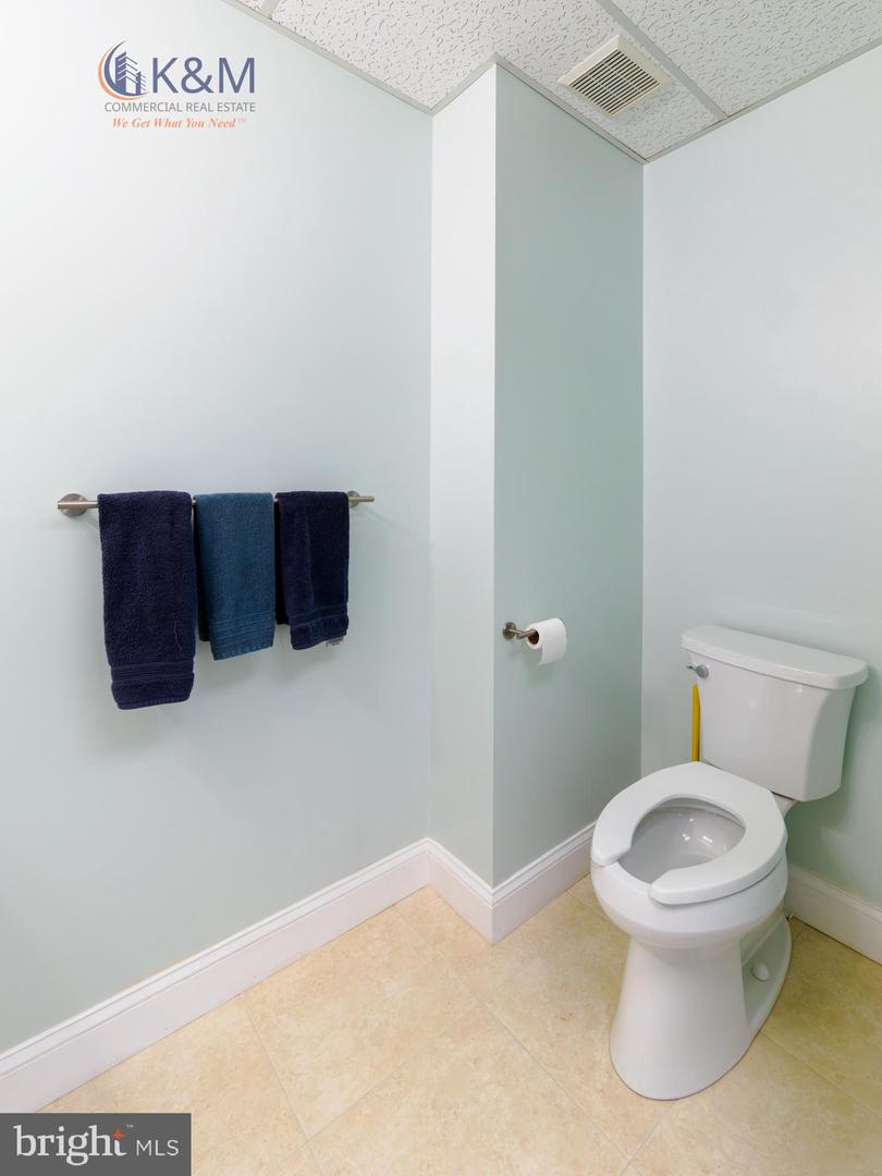 9697 MAIN ST #A, FAIRFAX, Virginia 22031, ,Land,For sale,9697 MAIN ST #A,VAFC2007648 MLS # VAFC2007648