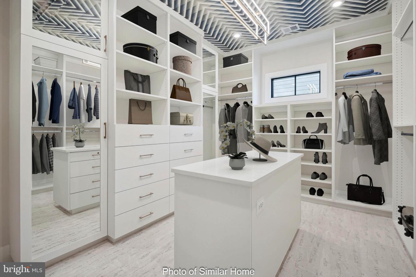 2005 N TAYLOR ST, ARLINGTON, Virginia 22207, 7 Bedrooms Bedrooms, ,7 BathroomsBathrooms,Residential,For sale,2005 N TAYLOR ST,VAAR2067510 MLS # VAAR2067510