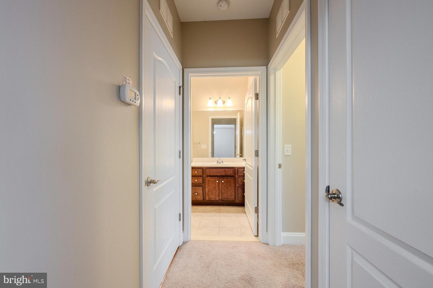 10275 FOUNTAIN CIR #201, MANASSAS, Virginia 20110, 2 Bedrooms Bedrooms, ,2 BathroomsBathrooms,Residential,For sale,10275 FOUNTAIN CIR #201,VAMN2009920 MLS # VAMN2009920