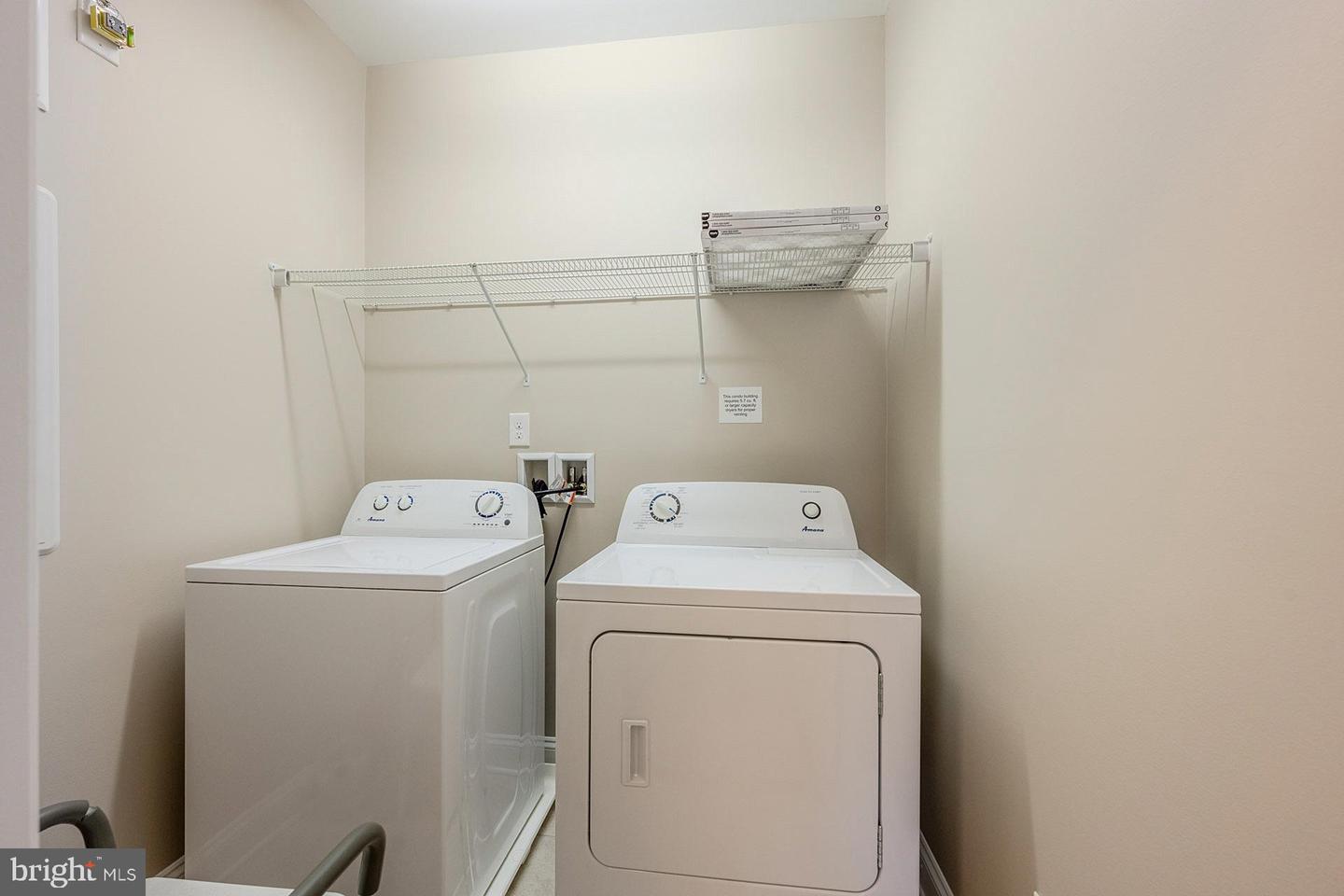 10275 FOUNTAIN CIR #201, MANASSAS, Virginia 20110, 2 Bedrooms Bedrooms, ,2 BathroomsBathrooms,Residential,For sale,10275 FOUNTAIN CIR #201,VAMN2009920 MLS # VAMN2009920