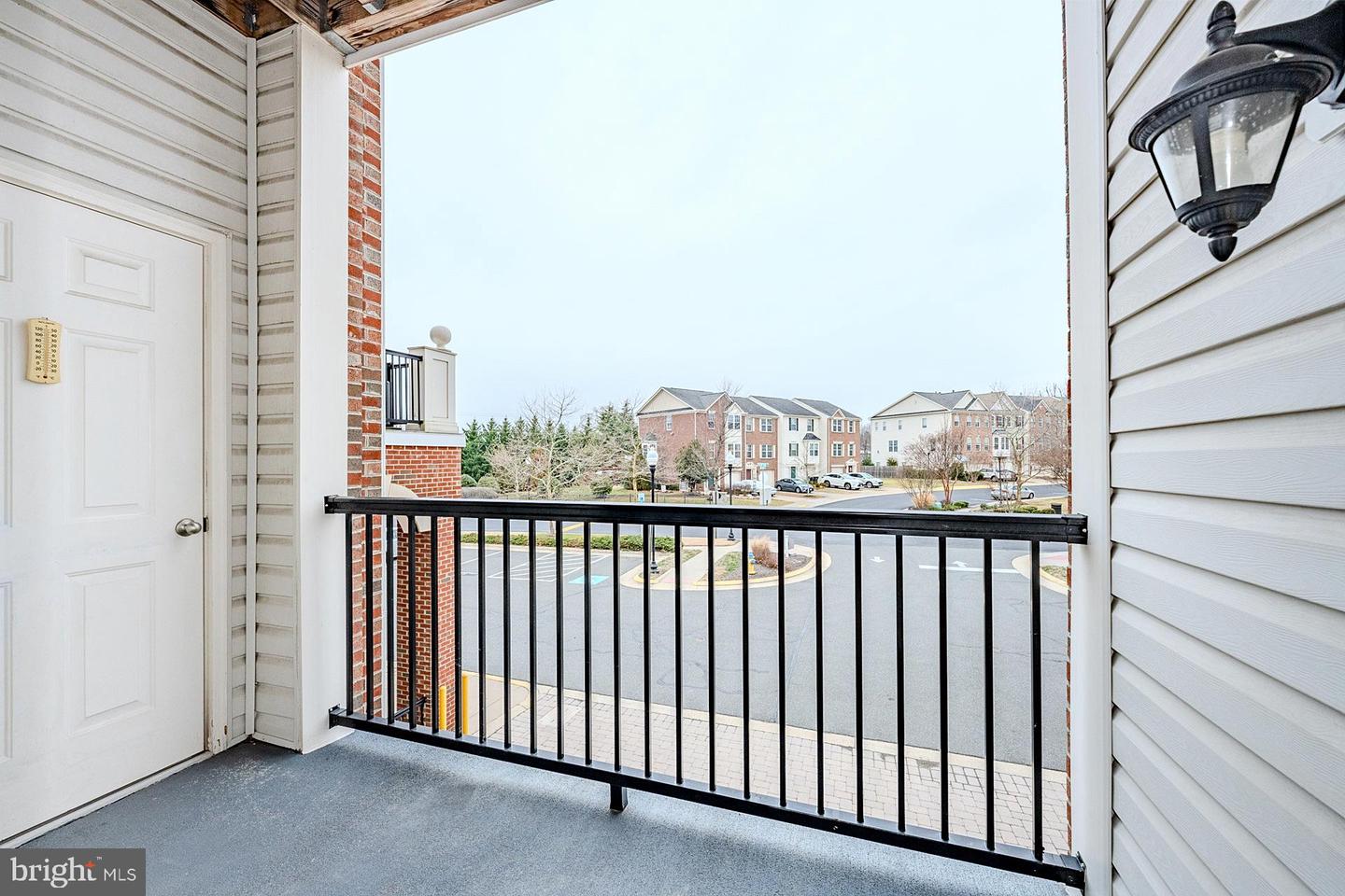 10275 FOUNTAIN CIR #201, MANASSAS, Virginia 20110, 2 Bedrooms Bedrooms, ,2 BathroomsBathrooms,Residential,For sale,10275 FOUNTAIN CIR #201,VAMN2009920 MLS # VAMN2009920