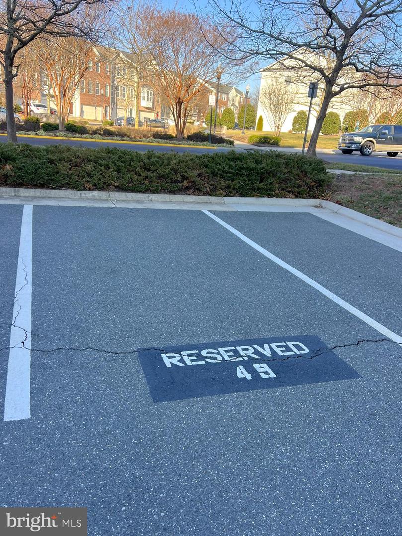 10275 FOUNTAIN CIR #201, MANASSAS, Virginia 20110, 2 Bedrooms Bedrooms, ,2 BathroomsBathrooms,Residential,For sale,10275 FOUNTAIN CIR #201,VAMN2009920 MLS # VAMN2009920