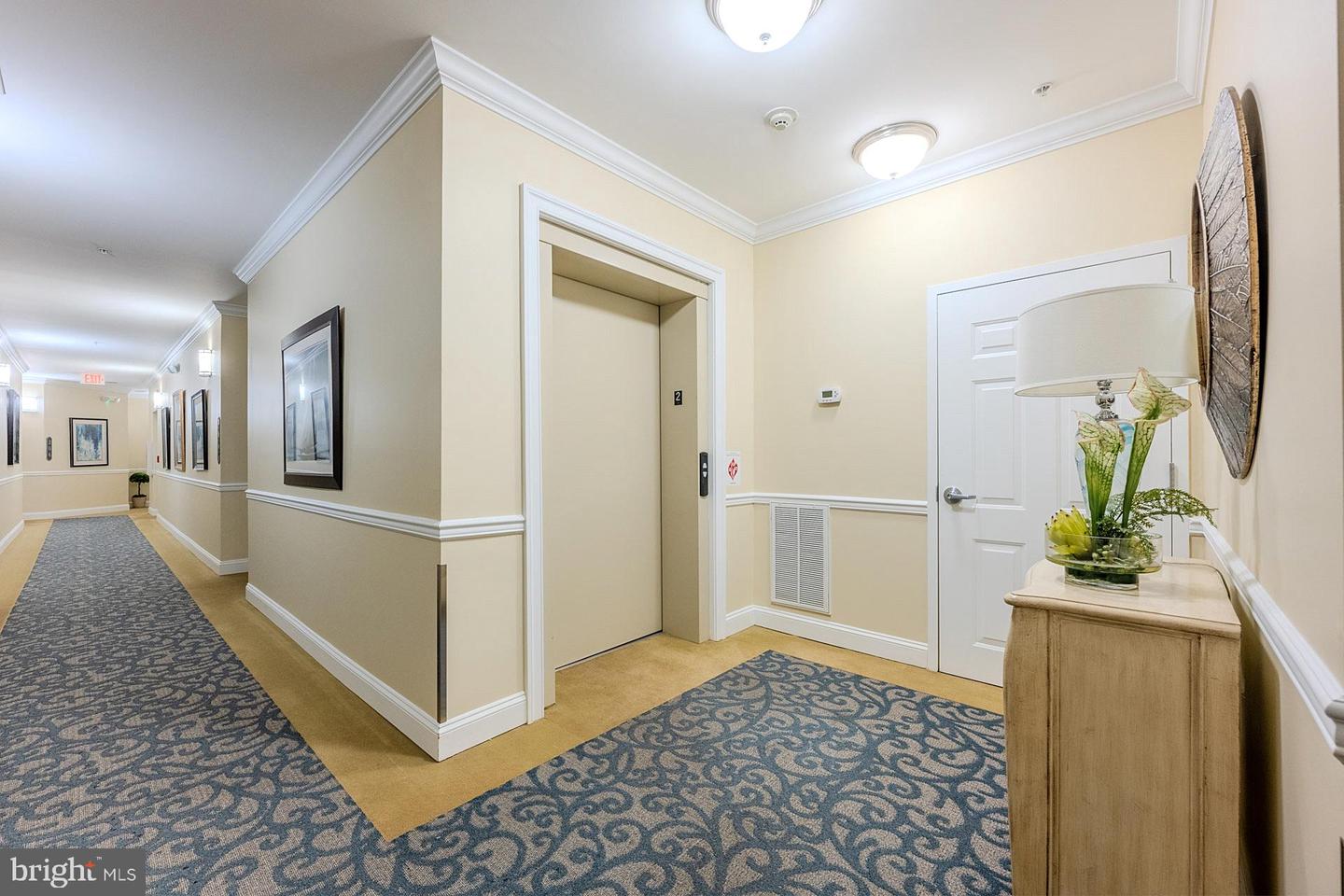 10275 FOUNTAIN CIR #201, MANASSAS, Virginia 20110, 2 Bedrooms Bedrooms, ,2 BathroomsBathrooms,Residential,For sale,10275 FOUNTAIN CIR #201,VAMN2009920 MLS # VAMN2009920