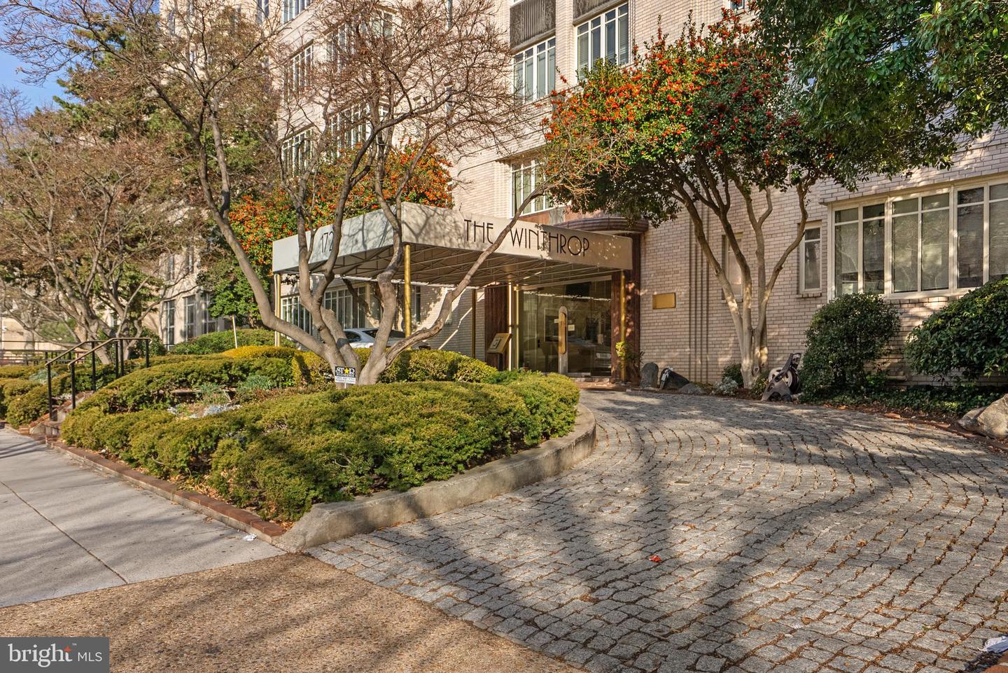 1727 MASSACHUSETTS AVE NW #502, WASHINGTON, District Of Columbia 20036, 1 Bedroom Bedrooms, 2 Rooms Rooms,1 BathroomBathrooms,Residential,For sale,1727 MASSACHUSETTS AVE NW #502,DCDC2240838 MLS # DCDC2240838