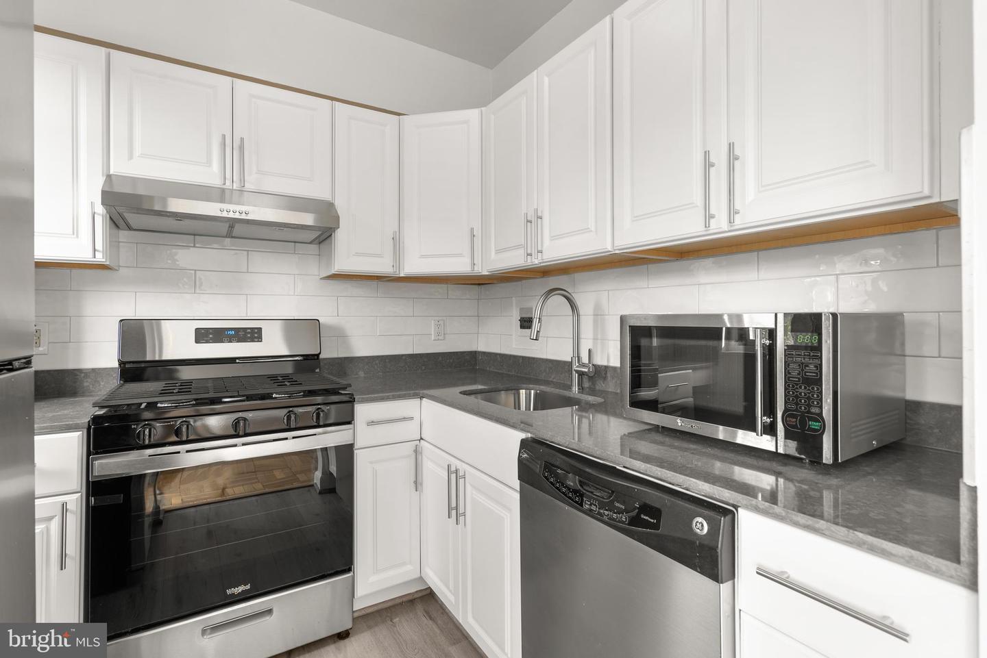 1727 MASSACHUSETTS AVE NW #502, WASHINGTON, District Of Columbia 20036, 1 Bedroom Bedrooms, 2 Rooms Rooms,1 BathroomBathrooms,Residential,For sale,1727 MASSACHUSETTS AVE NW #502,DCDC2240838 MLS # DCDC2240838