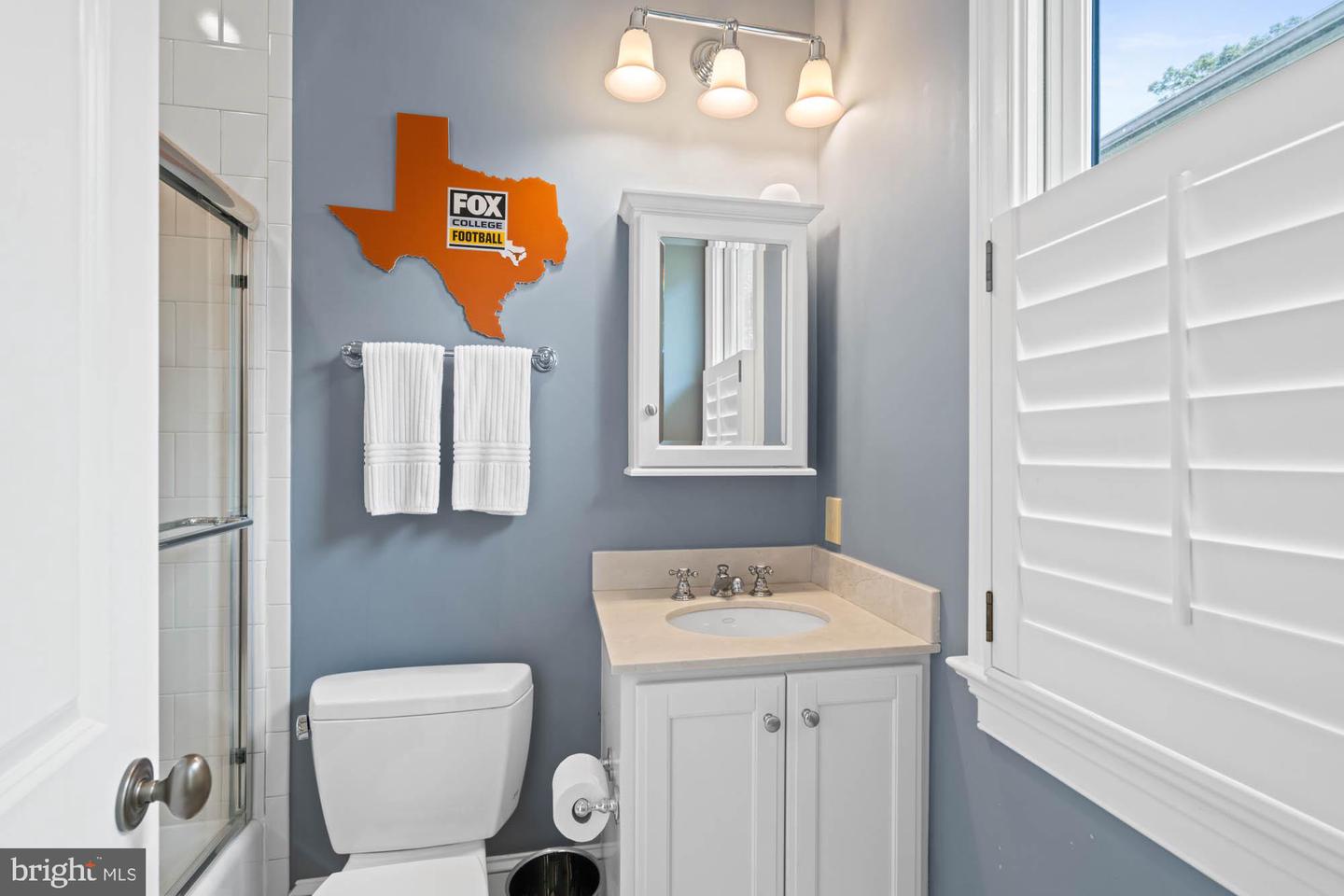 2215 KING PL NW, WASHINGTON, District Of Columbia 20007, 7 Bedrooms Bedrooms, ,6 BathroomsBathrooms,Residential,For sale,2215 KING PL NW,DCDC2241030 MLS # DCDC2241030