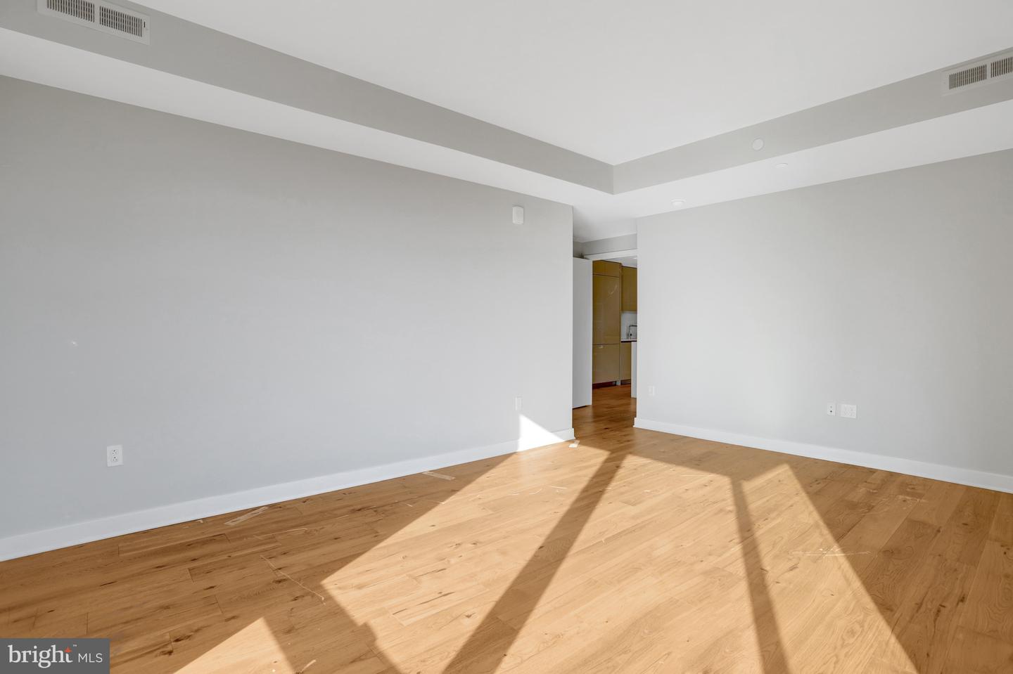 1781 N PIERCE ST #1404, ARLINGTON, Virginia 22209, 2 Bedrooms Bedrooms, 9 Rooms Rooms,2 BathroomsBathrooms,Residential,For sale,1781 N PIERCE ST #1404,VAAR2067664 MLS # VAAR2067664