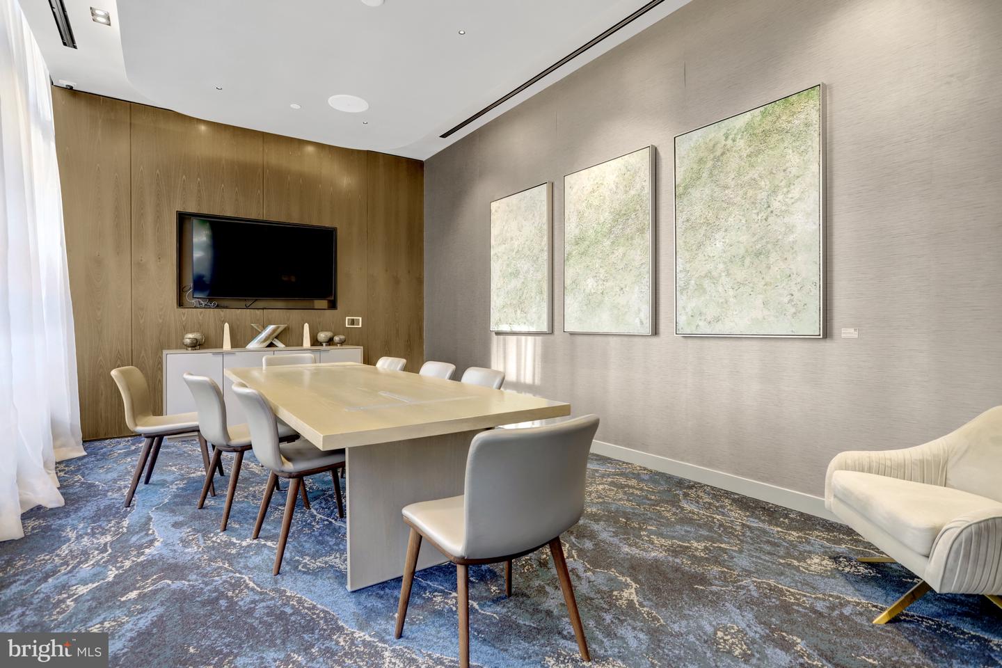 1781 N PIERCE ST #1404, ARLINGTON, Virginia 22209, 2 Bedrooms Bedrooms, 9 Rooms Rooms,2 BathroomsBathrooms,Residential,For sale,1781 N PIERCE ST #1404,VAAR2067664 MLS # VAAR2067664