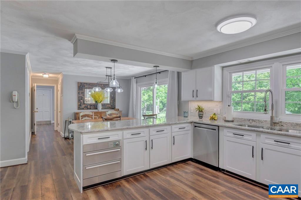 6904 JAMES MADISON HWY, FORK UNION, Virginia 23055, 6 Bedrooms Bedrooms, ,4 BathroomsBathrooms,Residential,For sale,6904 JAMES MADISON HWY,672401 MLS # 672401