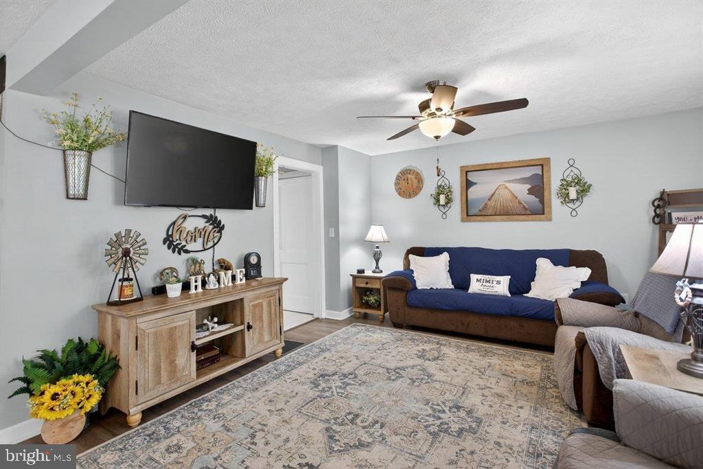 6699 S SOUTH EAST SIDE HWY, ELKTON, Virginia 22827, 4 Bedrooms Bedrooms, ,1 BathroomBathrooms,Residential,For sale,6699 S SOUTH EAST SIDE HWY,VARO2002802 MLS # VARO2002802