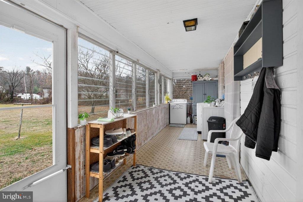 6699 S SOUTH EAST SIDE HWY, ELKTON, Virginia 22827, 4 Bedrooms Bedrooms, ,1 BathroomBathrooms,Residential,For sale,6699 S SOUTH EAST SIDE HWY,VARO2002802 MLS # VARO2002802