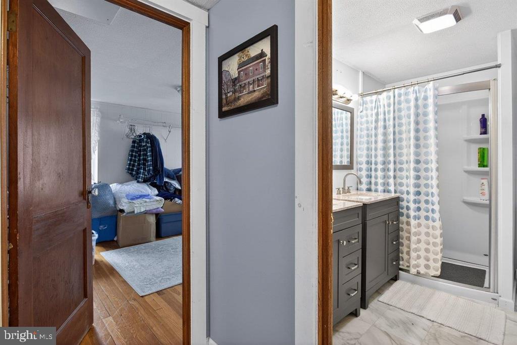 6699 S SOUTH EAST SIDE HWY, ELKTON, Virginia 22827, 4 Bedrooms Bedrooms, ,1 BathroomBathrooms,Residential,For sale,6699 S SOUTH EAST SIDE HWY,VARO2002802 MLS # VARO2002802