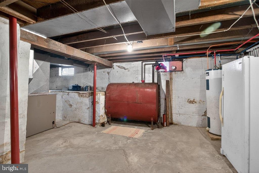 6699 S SOUTH EAST SIDE HWY, ELKTON, Virginia 22827, 4 Bedrooms Bedrooms, ,1 BathroomBathrooms,Residential,For sale,6699 S SOUTH EAST SIDE HWY,VARO2002802 MLS # VARO2002802