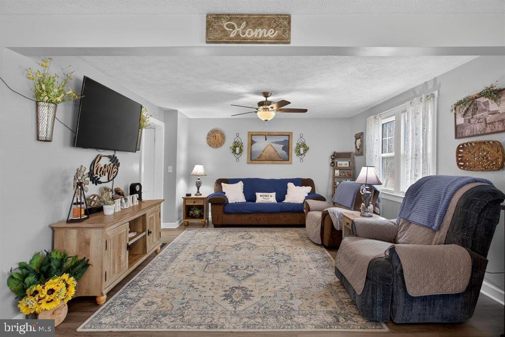 6699 S SOUTH EAST SIDE HWY, ELKTON, Virginia 22827, 4 Bedrooms Bedrooms, ,1 BathroomBathrooms,Residential,For sale,6699 S SOUTH EAST SIDE HWY,VARO2002802 MLS # VARO2002802