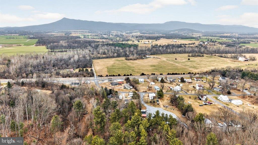 6699 S SOUTH EAST SIDE HWY, ELKTON, Virginia 22827, 4 Bedrooms Bedrooms, ,1 BathroomBathrooms,Residential,For sale,6699 S SOUTH EAST SIDE HWY,VARO2002802 MLS # VARO2002802