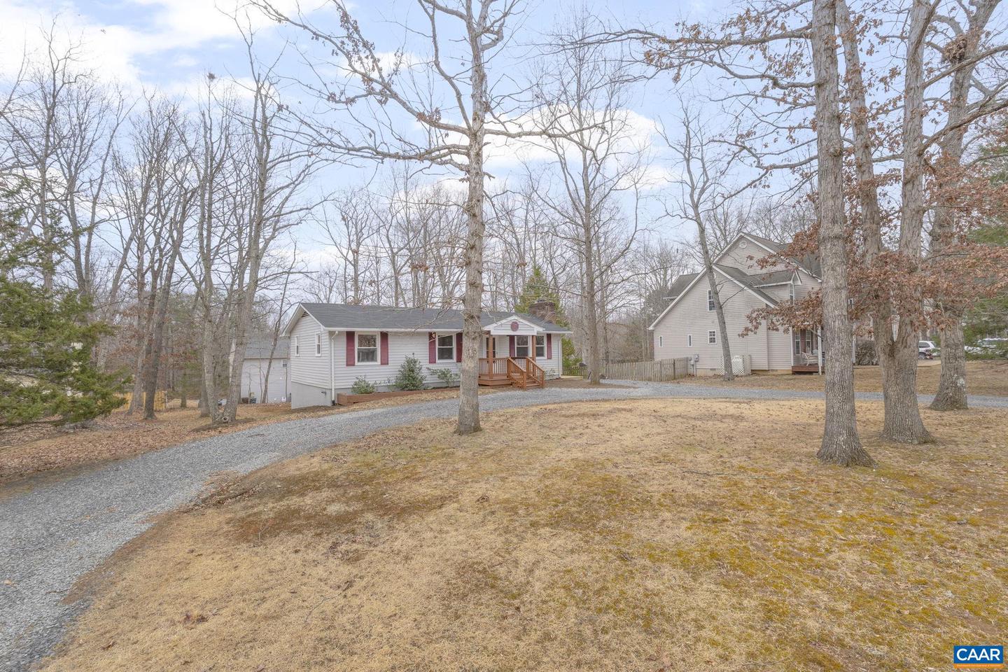 15 SMOKEWOOD DR, PALMYRA, Virginia 22963, 3 Bedrooms Bedrooms, ,2 BathroomsBathrooms,Residential,For sale,15 SMOKEWOOD DR,672411 MLS # 672411