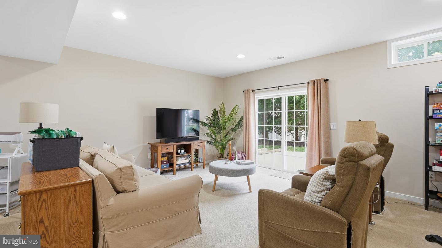 42 PALISADES DR, STAFFORD, Virginia 22554, 4 Bedrooms Bedrooms, 4 Rooms Rooms,4 BathroomsBathrooms,Residential,For sale,42 PALISADES DR,VAST2045216 MLS # VAST2045216