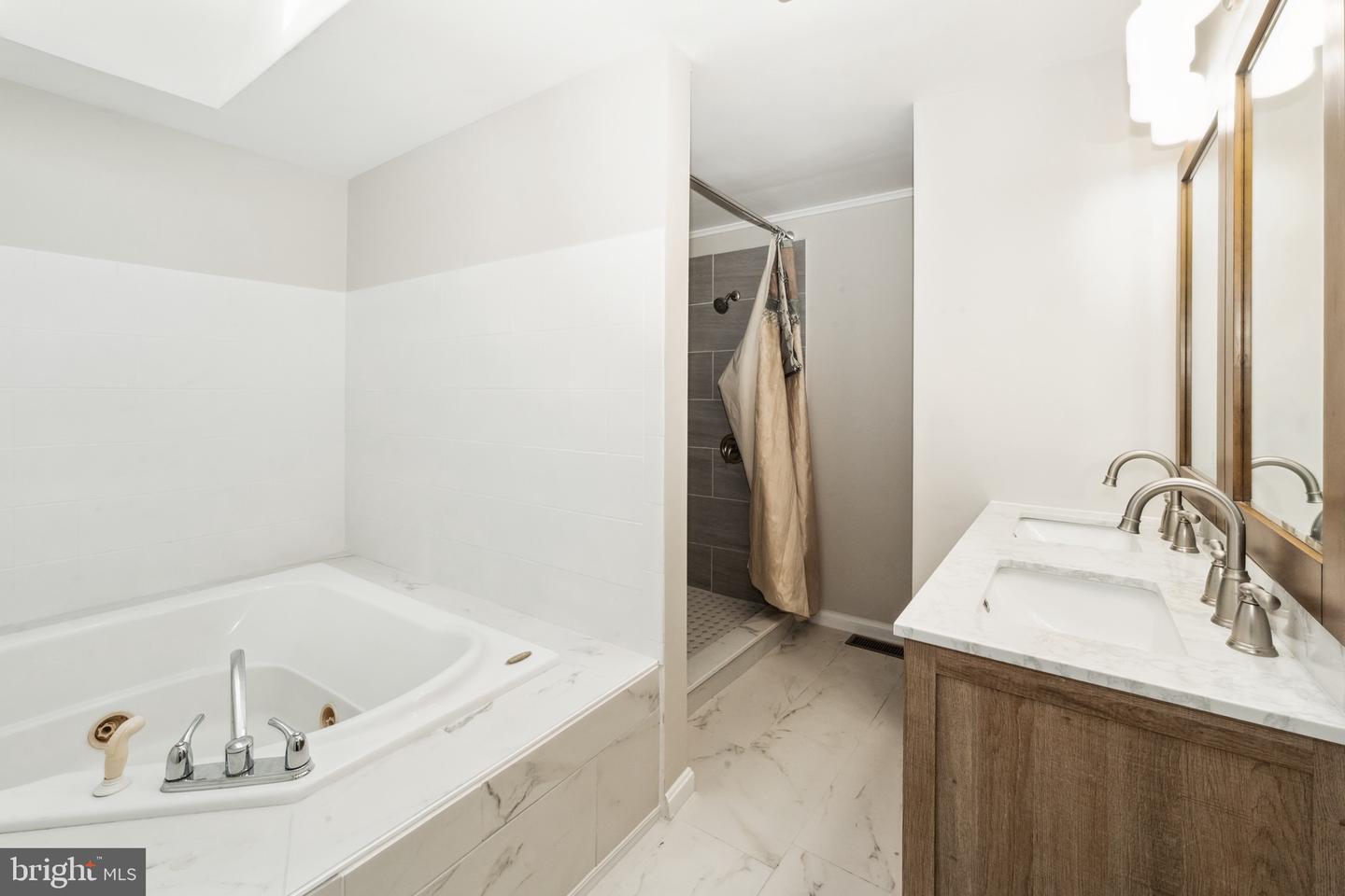 932 EASTERN VIEW, SAINT STEPHENS CHURCH, Virginia 23148, 4 Bedrooms Bedrooms, 9 Rooms Rooms,3 BathroomsBathrooms,Residential,For sale,932 EASTERN VIEW,VAKQ2000162 MLS # VAKQ2000162